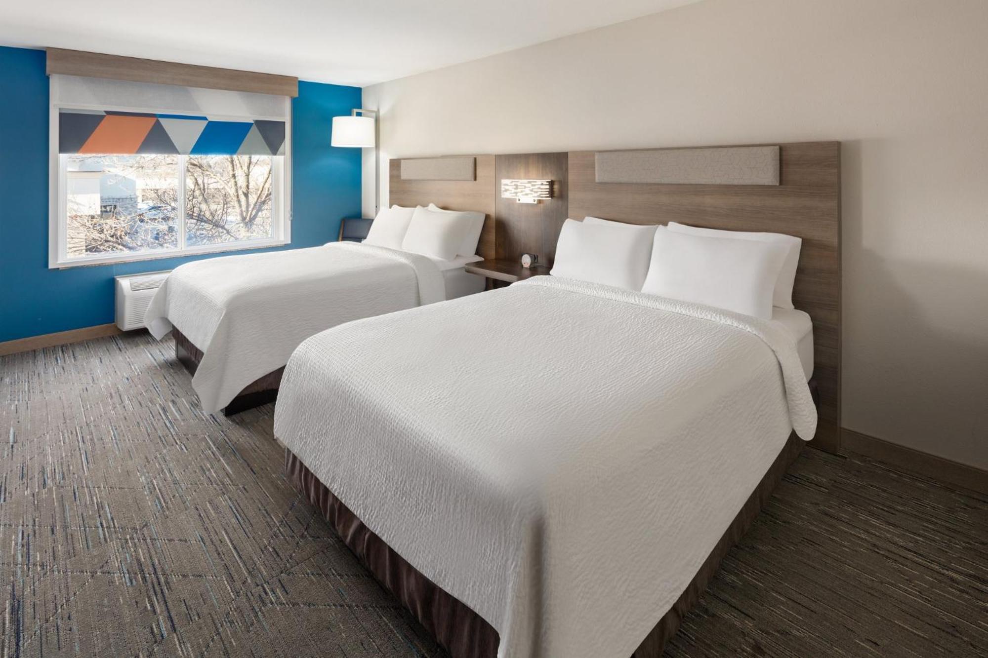 Holiday Inn Express Hotel & Suites Cherry Hills By Ihg Omaha Exterior photo