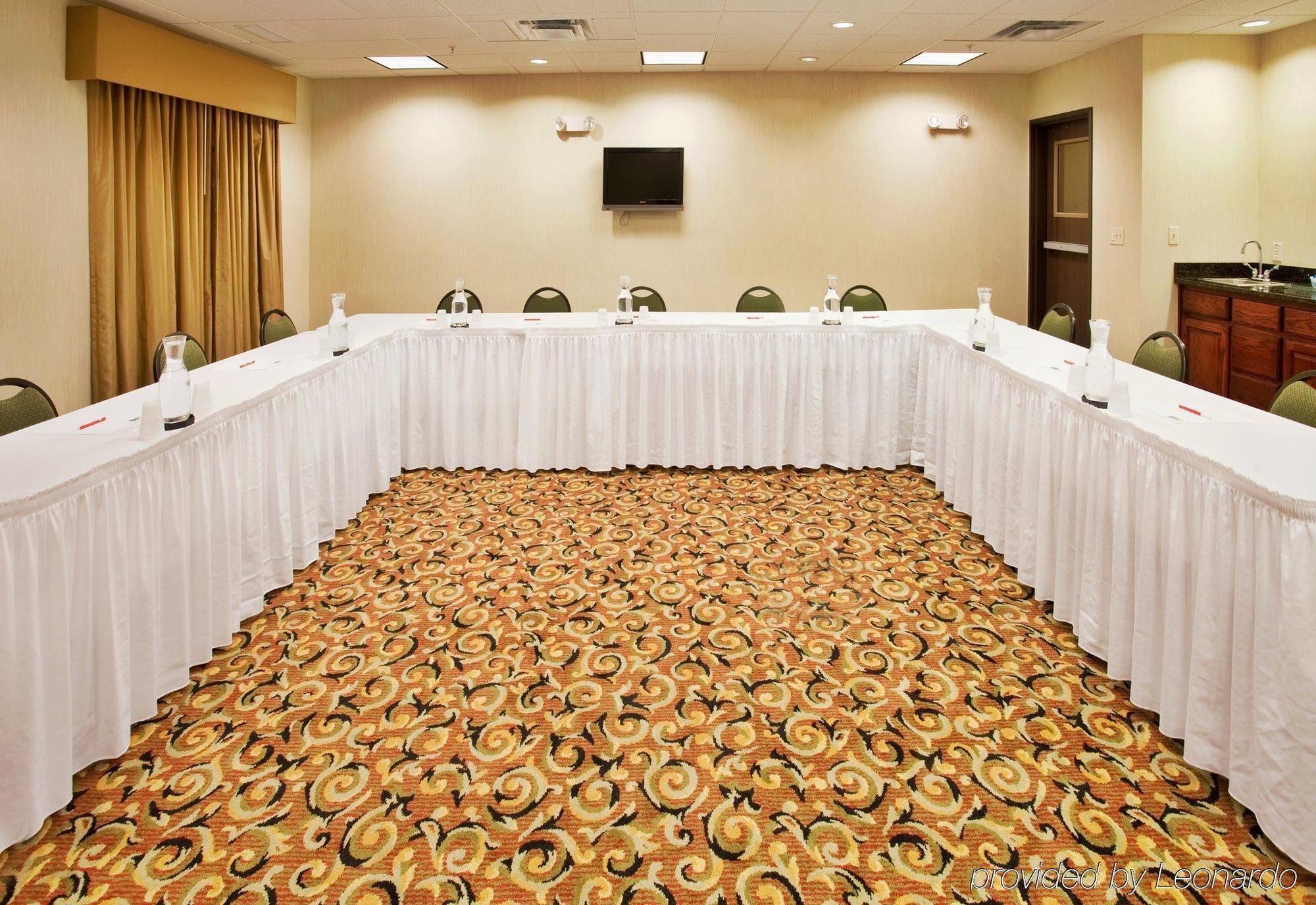 Holiday Inn Express Hotel & Suites Cherry Hills By Ihg Omaha Exterior photo